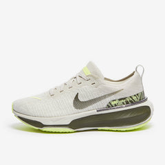 Nike Womens Invincible 3 Premium - Light Bone/Cargo Khaki-Barely Volt