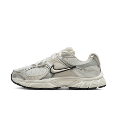 Women's Nike V5 RNR "Summit White Light Orewood"