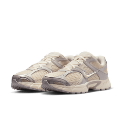 Men's Nike V5 RNR "Oatmeal Pale Ivory"