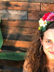 Frida Garland Rainbow of Roses