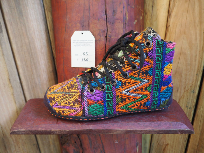 Size 35 Last of a Kind - Yellow ZigZag