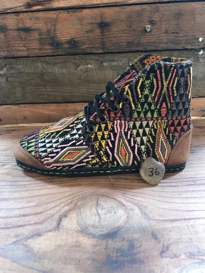 Size 36 Cloth Moccasins Earthy Embroidery