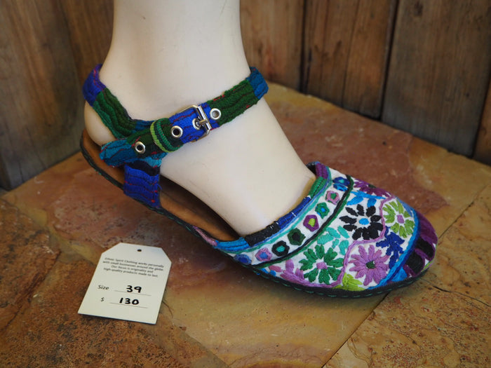 Size 39 Ballerina Sandals - Flowers on White