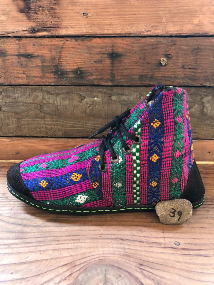 Size 39 Cloth Moccasins Hot Pink Stripes