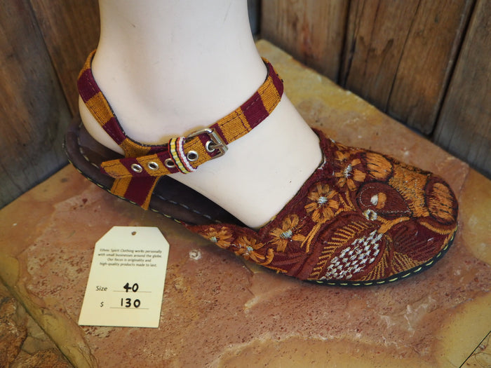 Size 40 Ballerina Sandals - Golden Flowers
