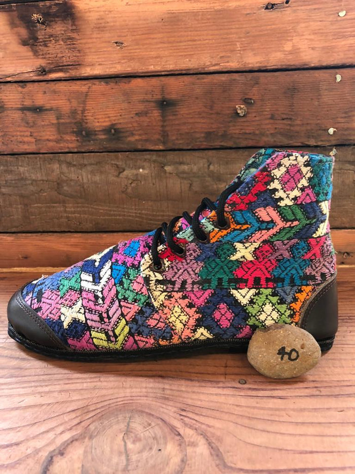 Size 40 Cloth Moccasins Rainbow People