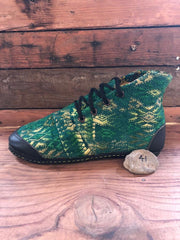 Size 41 Cloth Moccasins Green Deers
