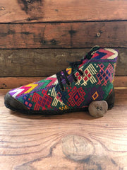 Size 42 Cloth Moccasins Rainbow Birds
