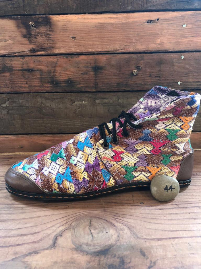 Size 44 Cloth Moccasins Pastel Birds on Brown