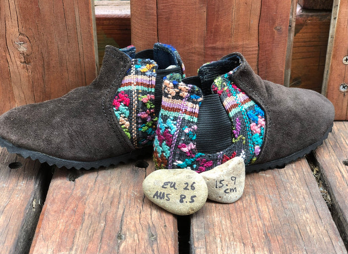 Size 8.5 (Eu 26) - Pull on Boots Black and Coloured Tartan