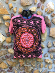 Small Funky Tee - Eye Mandala - Pink