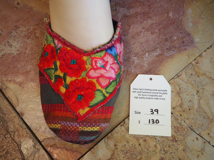 Size 39 Ballerina Sandals - Flowers on Aztec