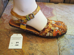 Size 39 Ballerina Sandals - Orange Love Birds on Stripes