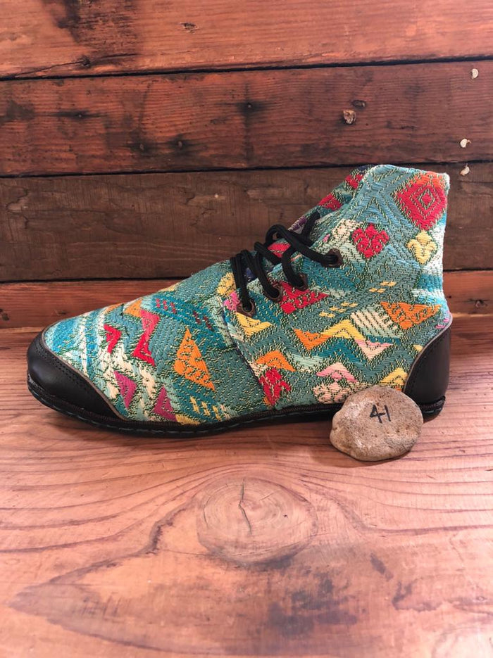 Size 41 Cloth Moccasins Turquoise, Orange and Red